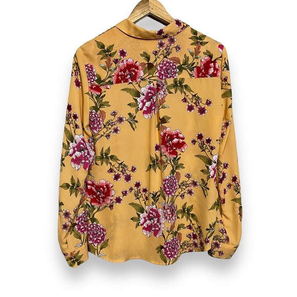 Candies lightweight floral button down blouse - Picture 2 of 8